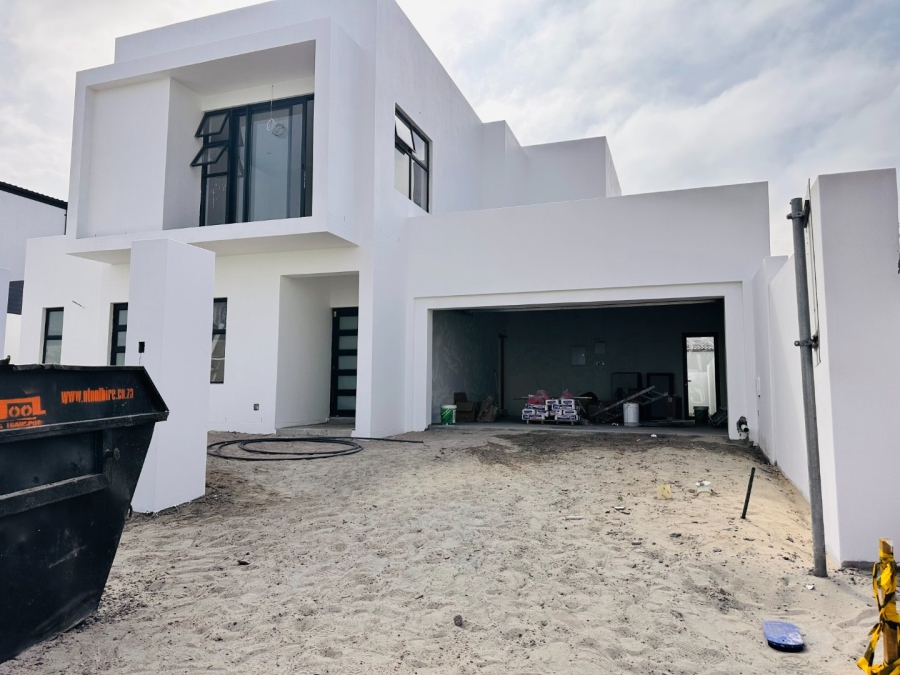 5 Bedroom Property for Sale in Sandown Western Cape